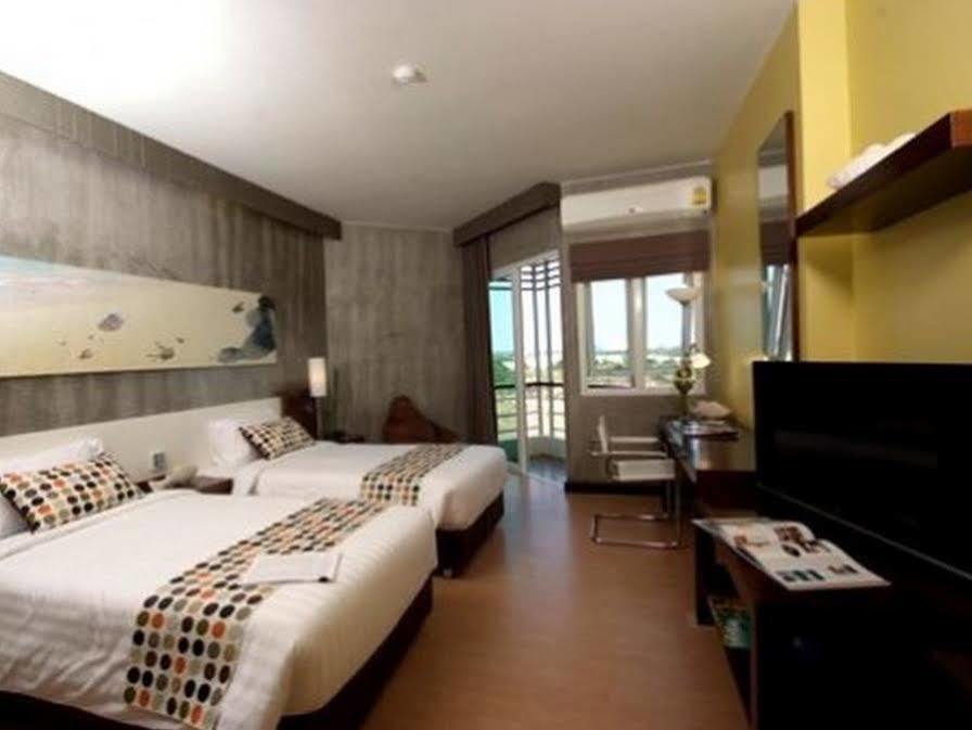 Silathip Huahin Serviced Apartment & Hotel Exteriör bild