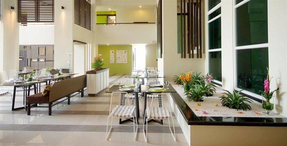 Silathip Huahin Serviced Apartment & Hotel Exteriör bild