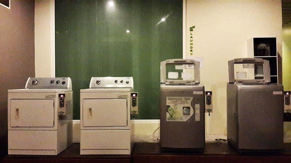 Silathip Huahin Serviced Apartment & Hotel Exteriör bild