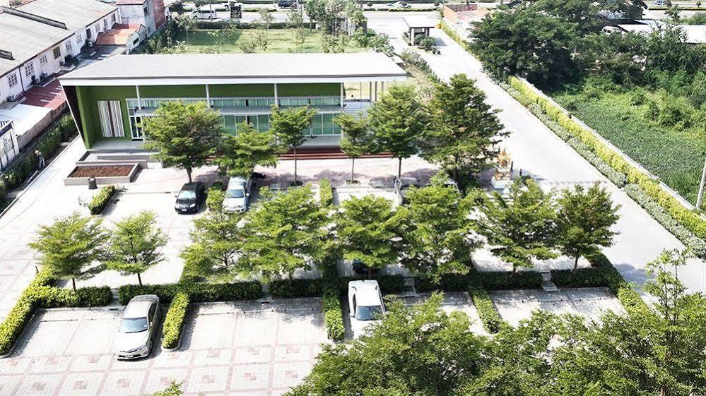 Silathip Huahin Serviced Apartment & Hotel Exteriör bild